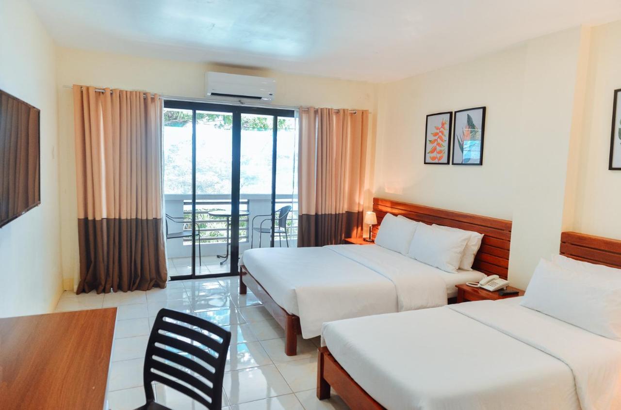 Fernando'S Hotel Sorsogon Екстериор снимка