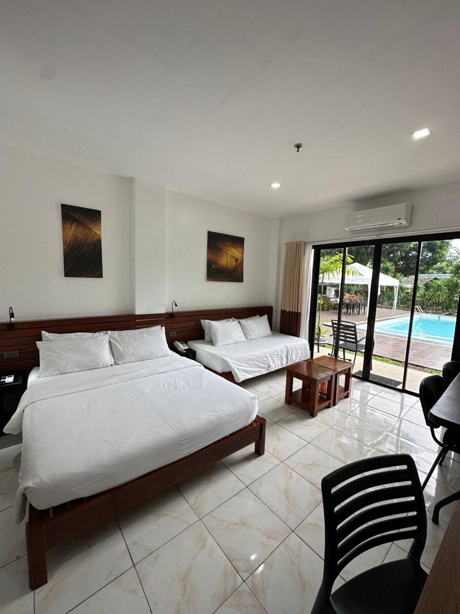 Fernando'S Hotel Sorsogon Екстериор снимка