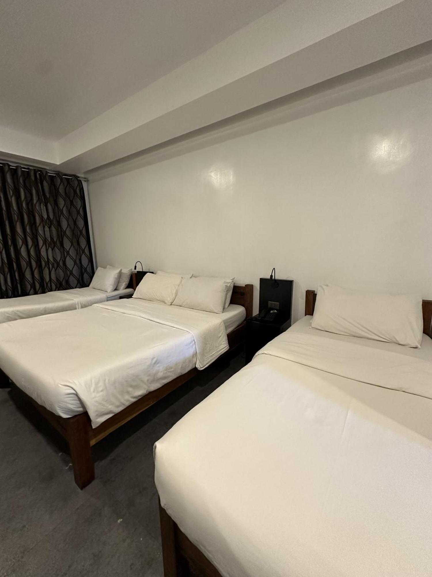 Fernando'S Hotel Sorsogon Екстериор снимка