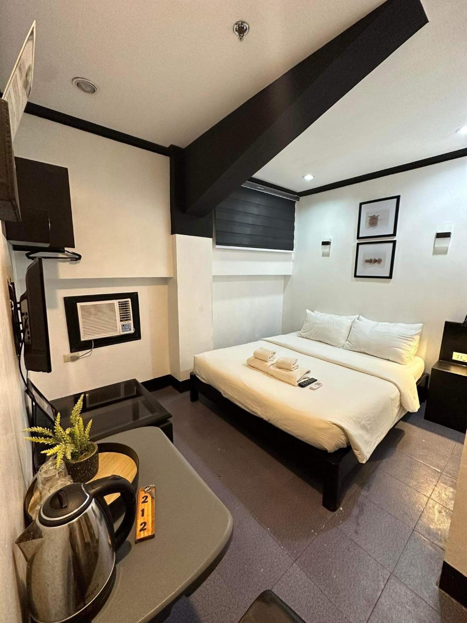 Fernando'S Hotel Sorsogon Екстериор снимка