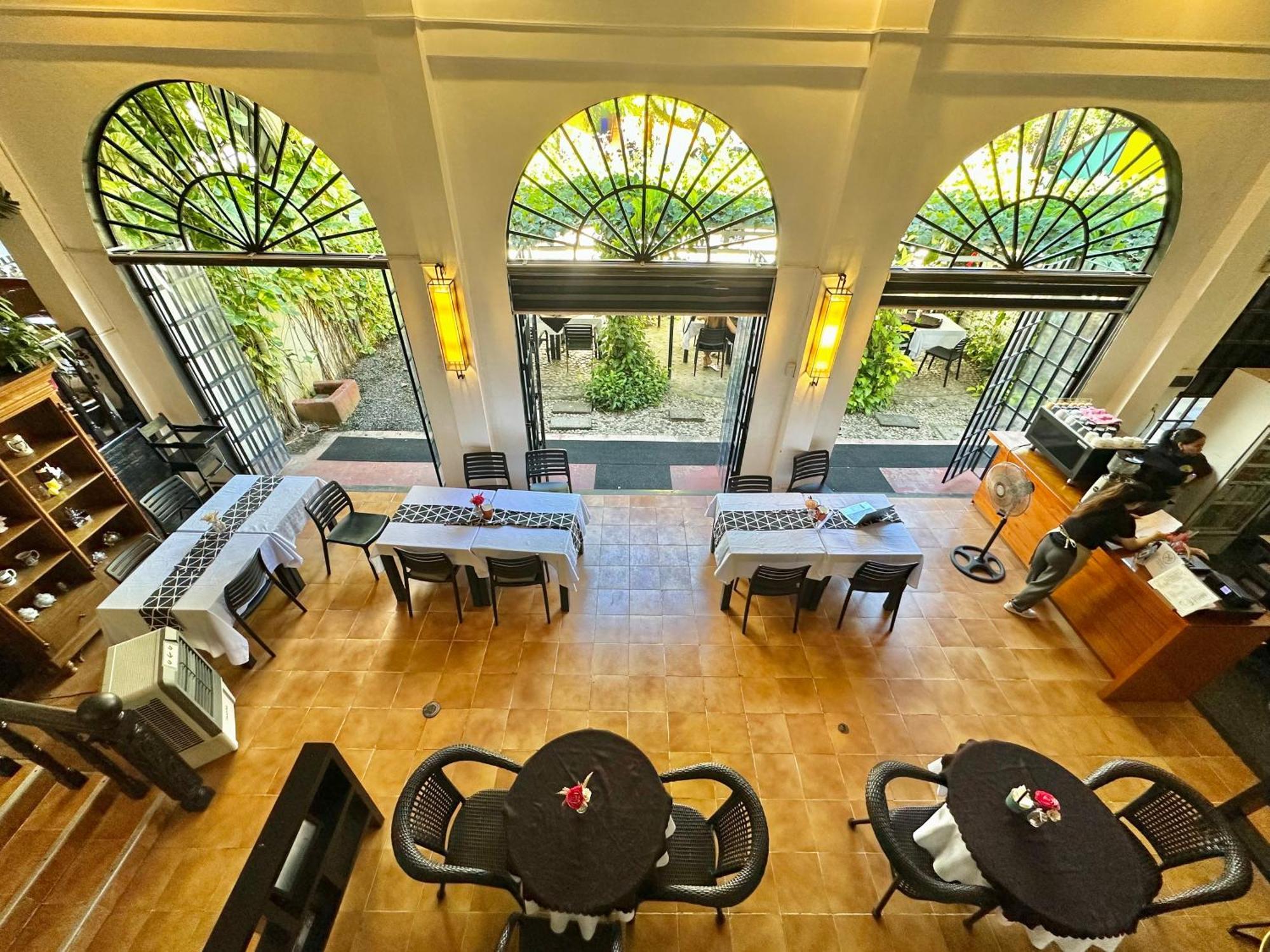 Fernando'S Hotel Sorsogon Екстериор снимка