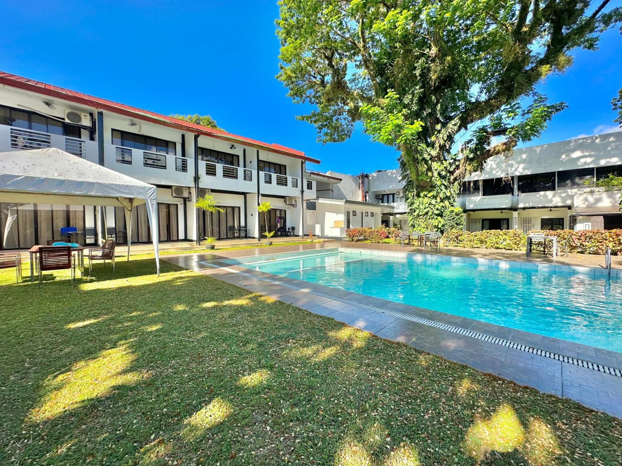 Fernando'S Hotel Sorsogon Екстериор снимка
